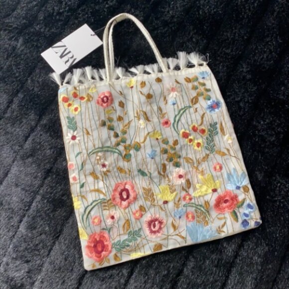 Zara Embroidered Floral Tote NWT - Picture 8 of 9